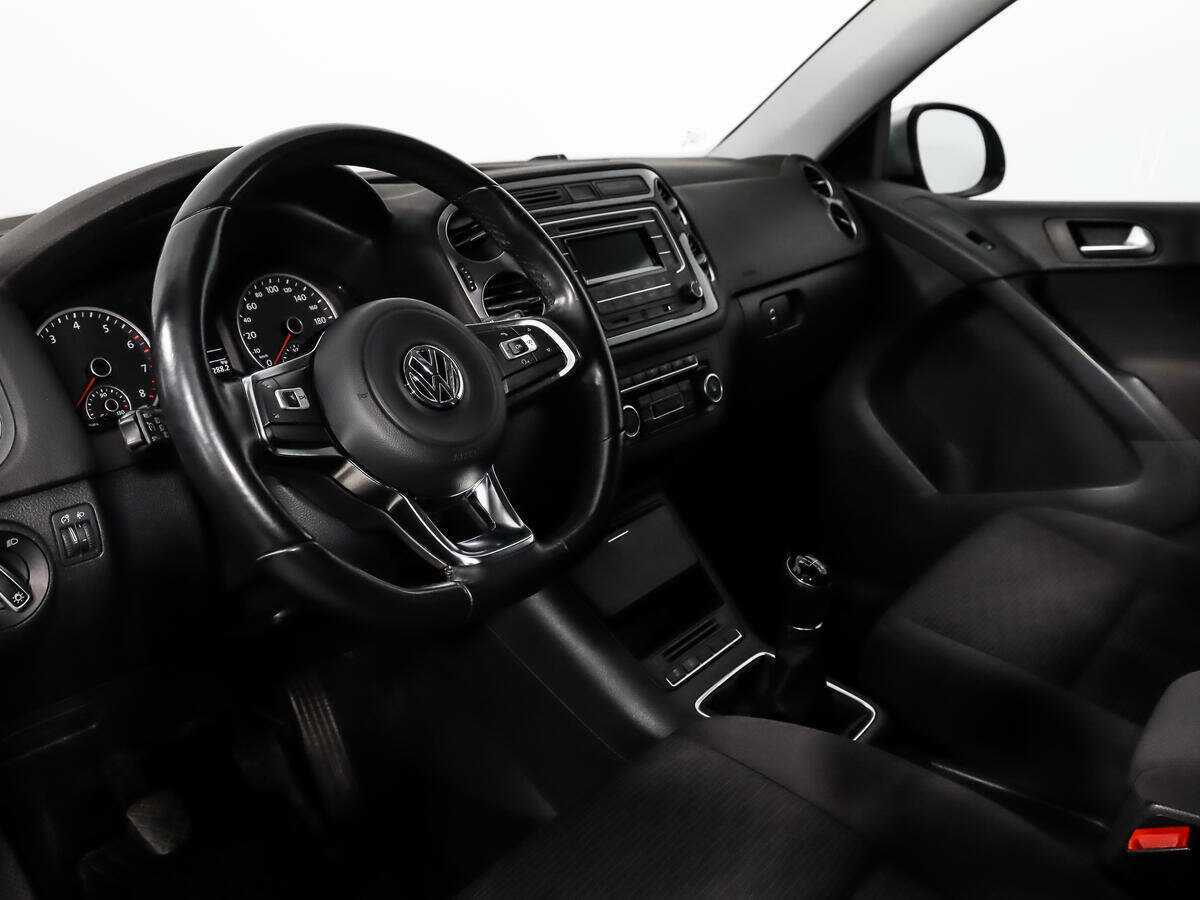 Купить Volkswagen Tiguan, 2012, 206 822 км, фото №9