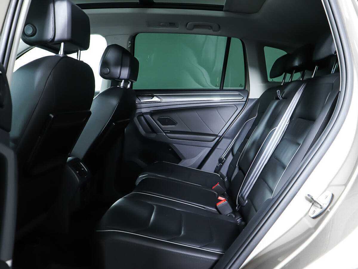 Купить Volkswagen Tiguan, 2017, 128 366 км, фото №12