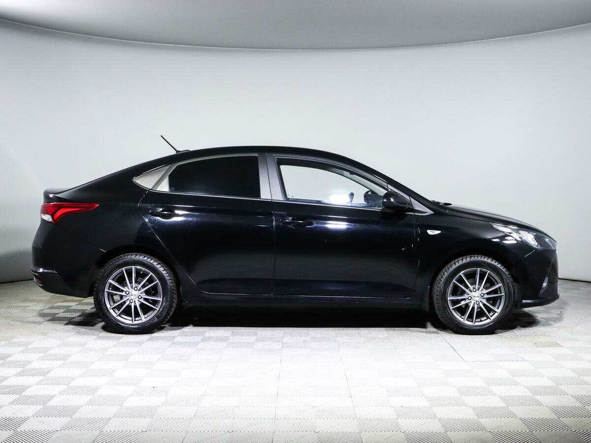 Купить Hyundai Solaris, 2021, 88 900 км, фото №4