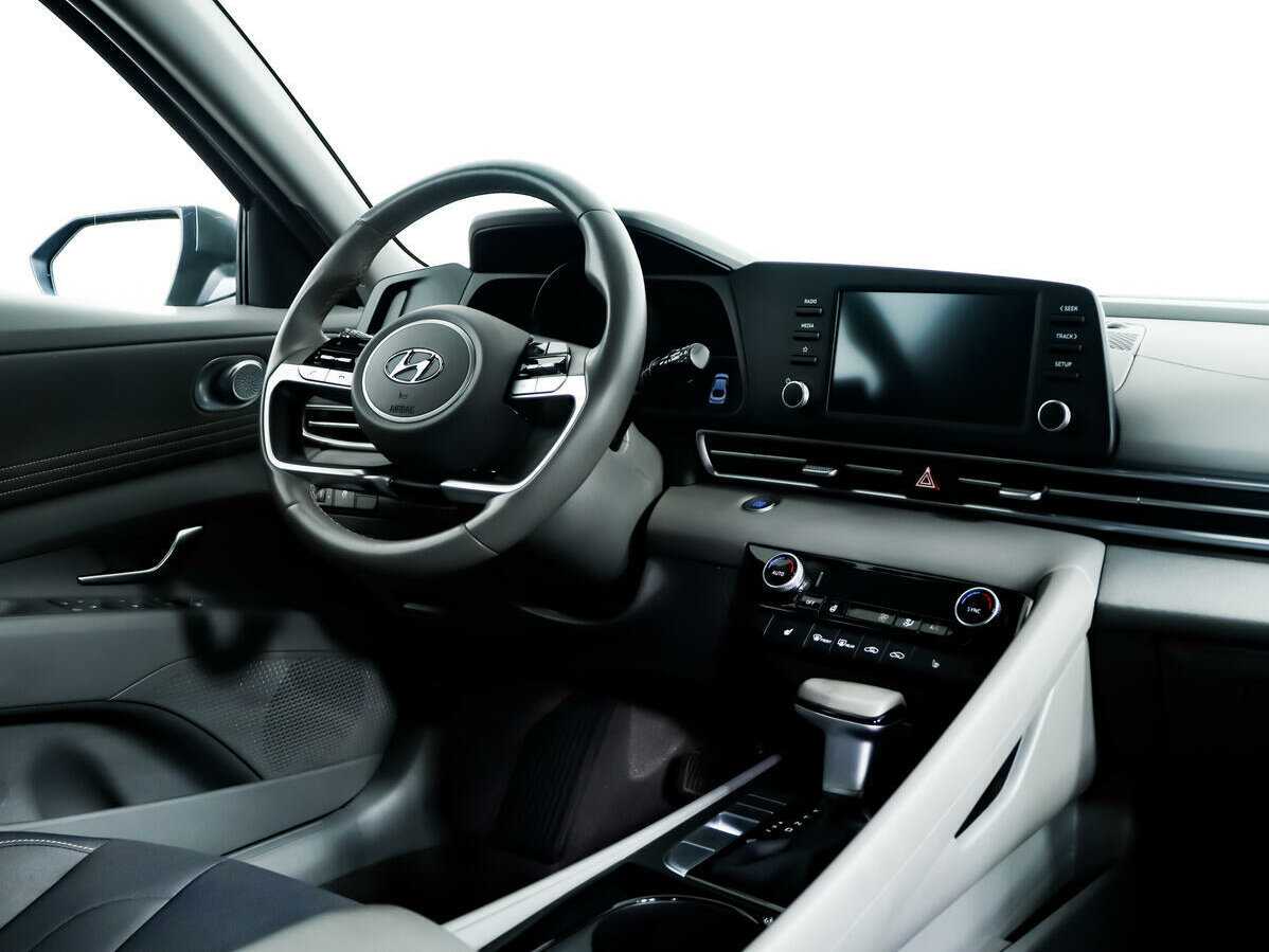 Купить Hyundai Elantra, 2021, 34 882 км, фото №9