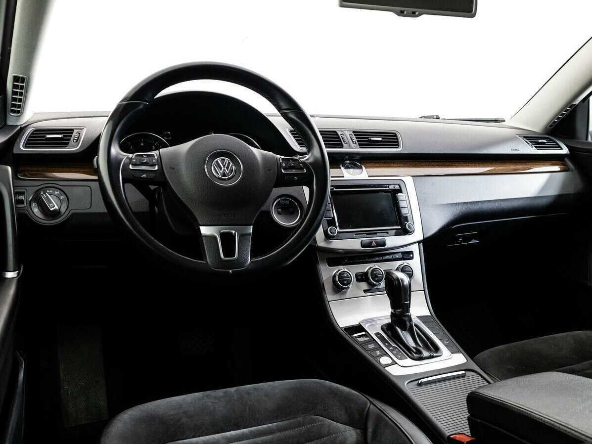 Купить Volkswagen Passat, 2013, 242 820 км, фото №9