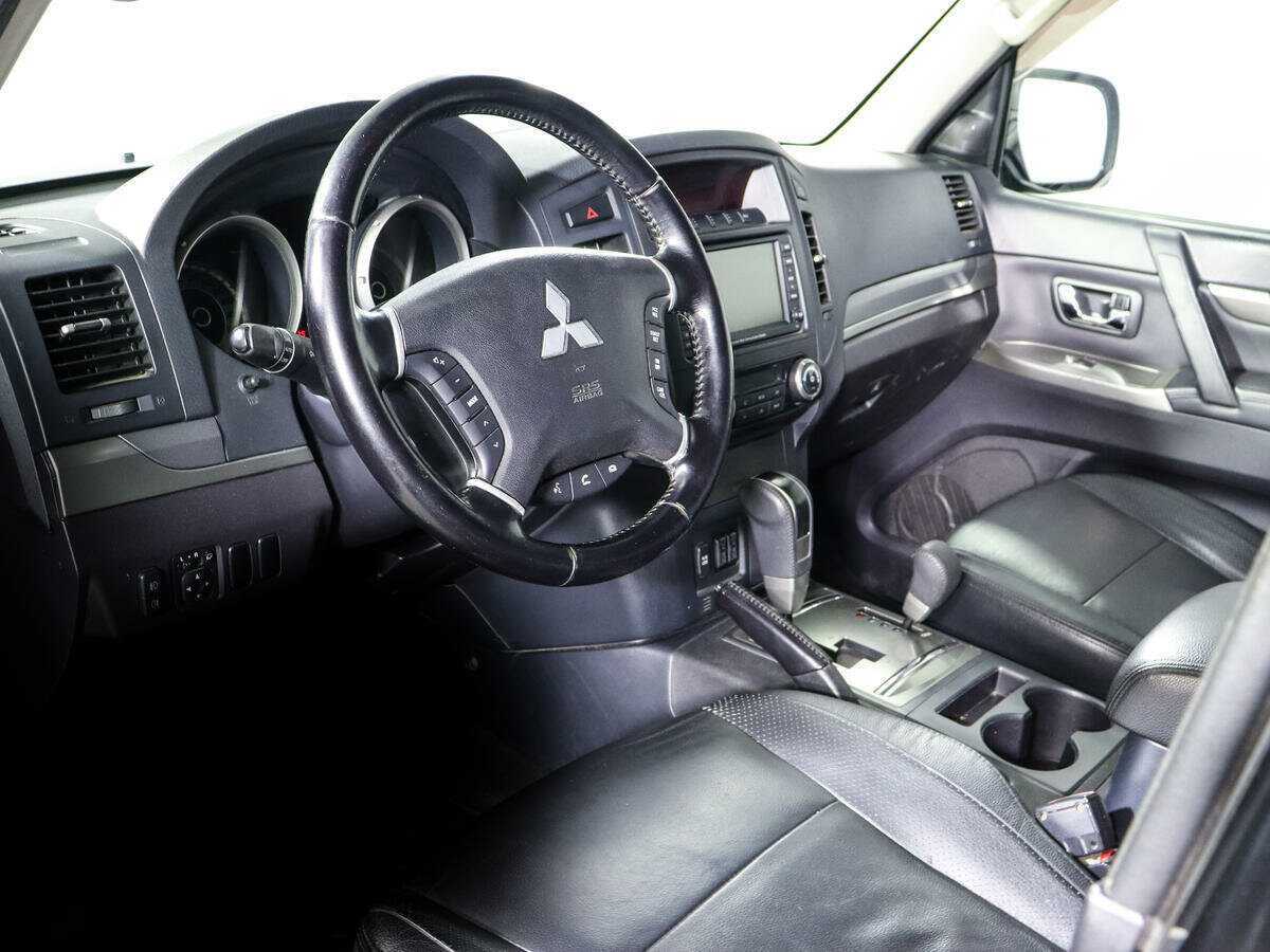 Купить Mitsubishi Pajero, 2012, 191 617 км, фото №12