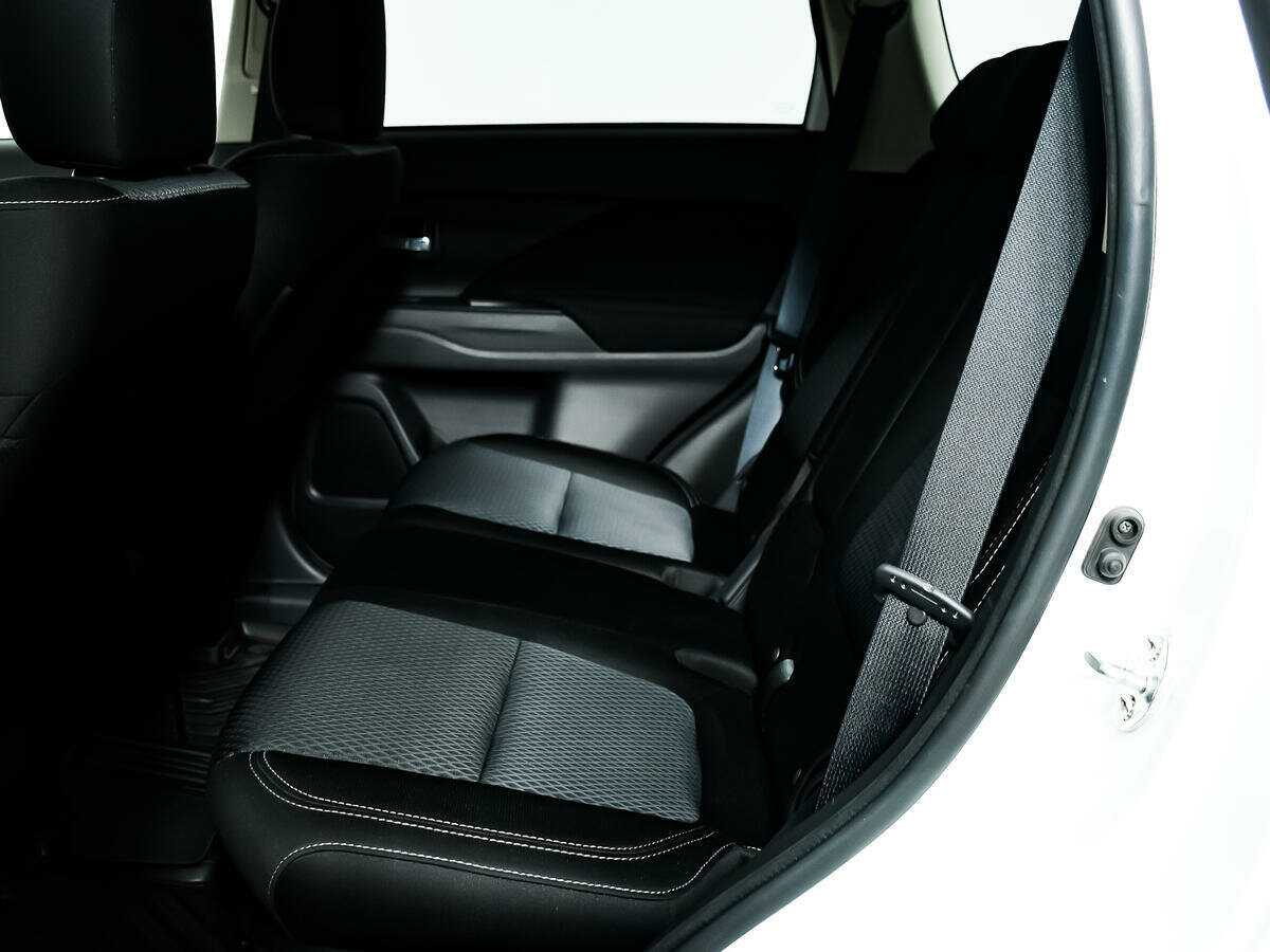 Купить Mitsubishi Outlander, 2019, 77 333 км, фото №12