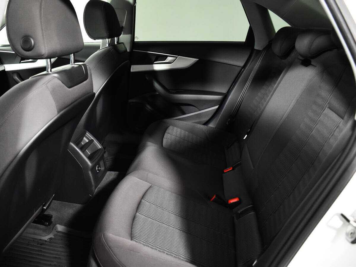 Купить Audi A4, 2016, 117 550 км, фото №10
