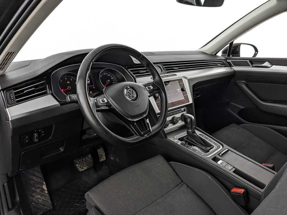 Купить Volkswagen Passat, 2018, 108 936 км, фото №11