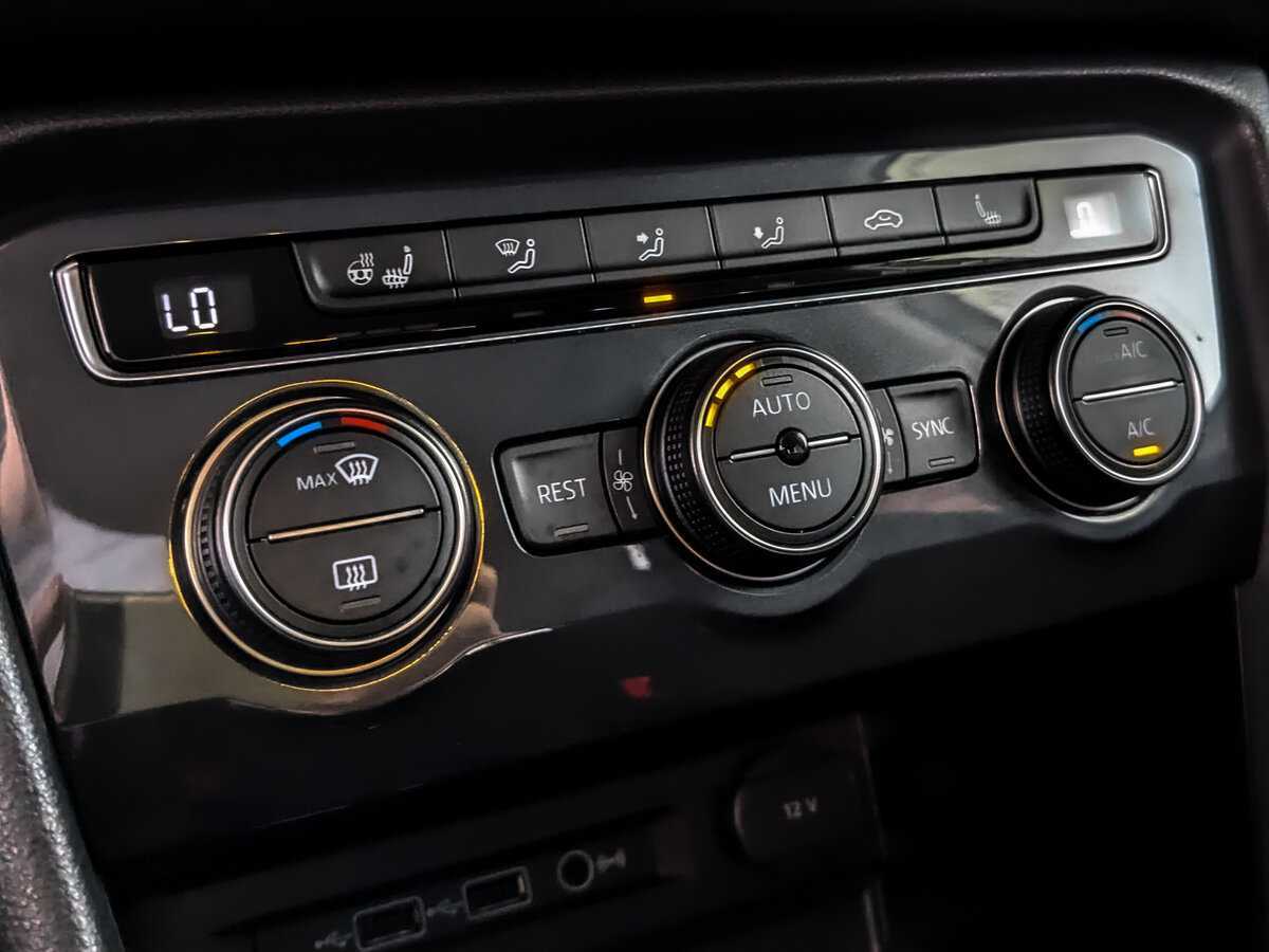 Купить Volkswagen Tiguan, 2020, 63 000 км, фото №21