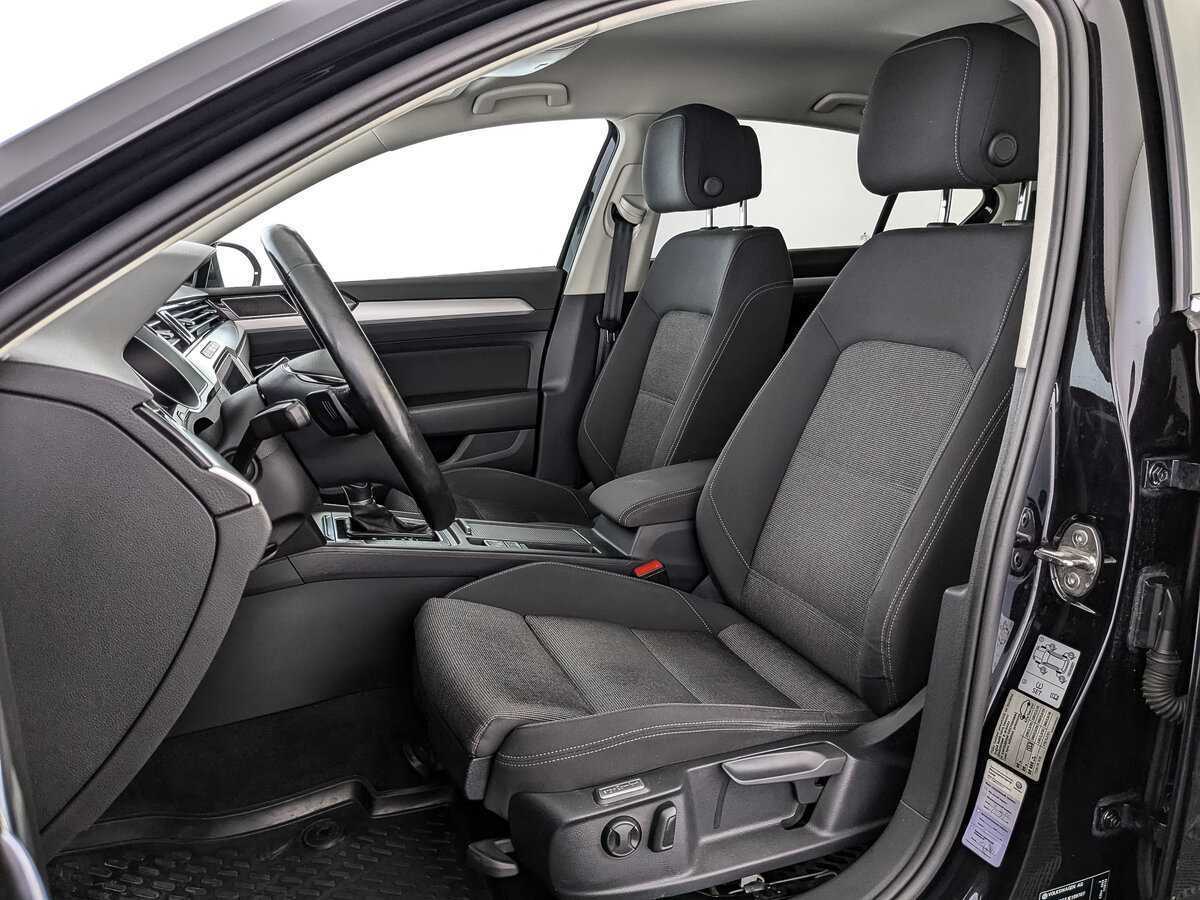 Купить Volkswagen Passat, 2018, 188 206 км, фото №16