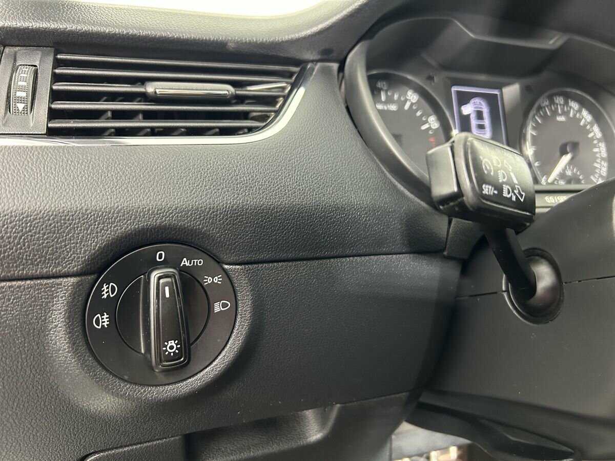 Купить Skoda Octavia, 2014, 237 589 км, фото №9