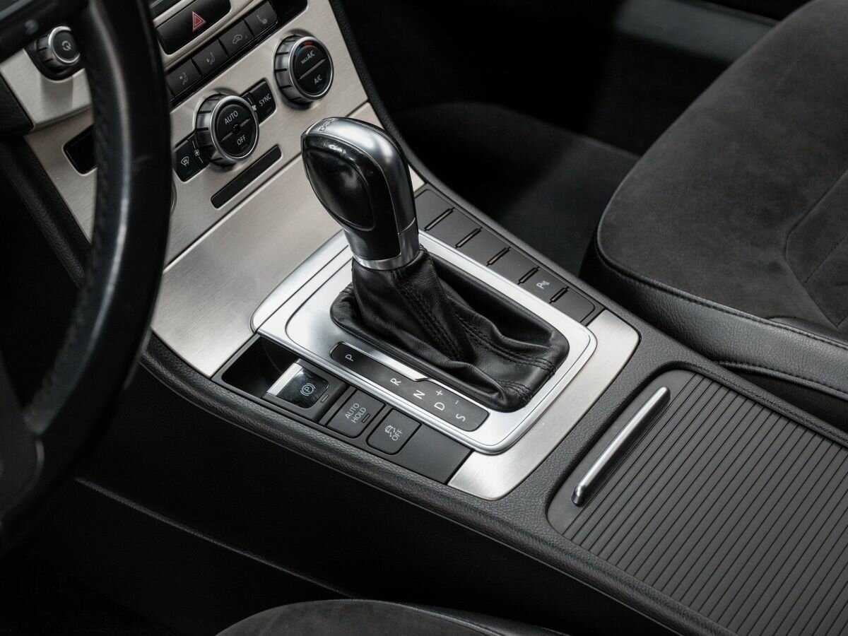 Купить Volkswagen Passat, 2012, 176 000 км, фото №17