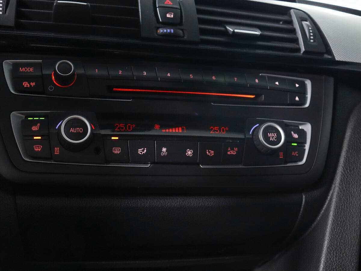 Купить BMW 3 серии 320i xDrive, 2015, 195 241 км, фото №18