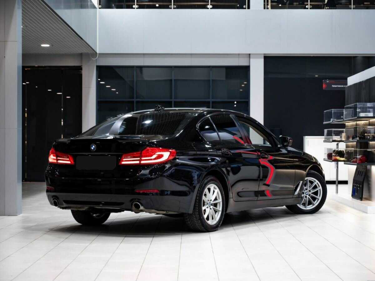 Купить BMW 5 серии 520d, 2017, 160 000 км, фото №5