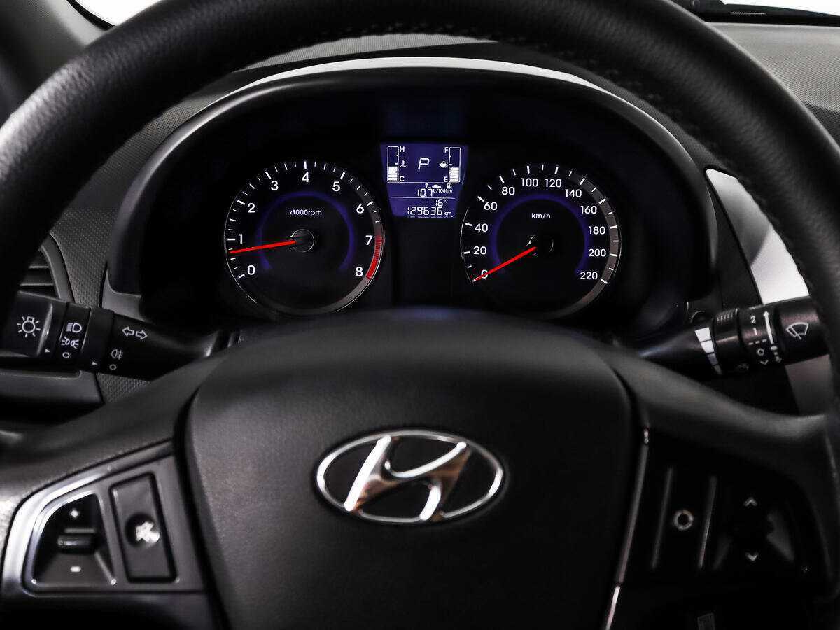 Купить Hyundai Solaris, 2014, 129 635 км, фото №15