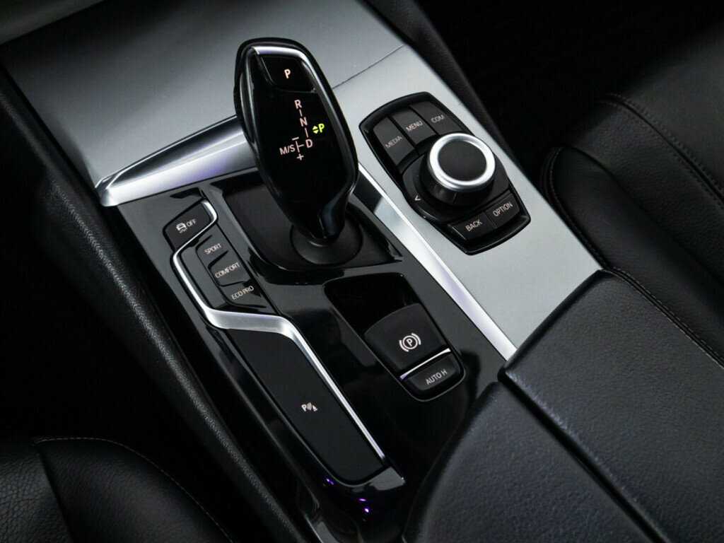 Купить BMW 5 серии 520d, 2018, 136 443 км, фото №14