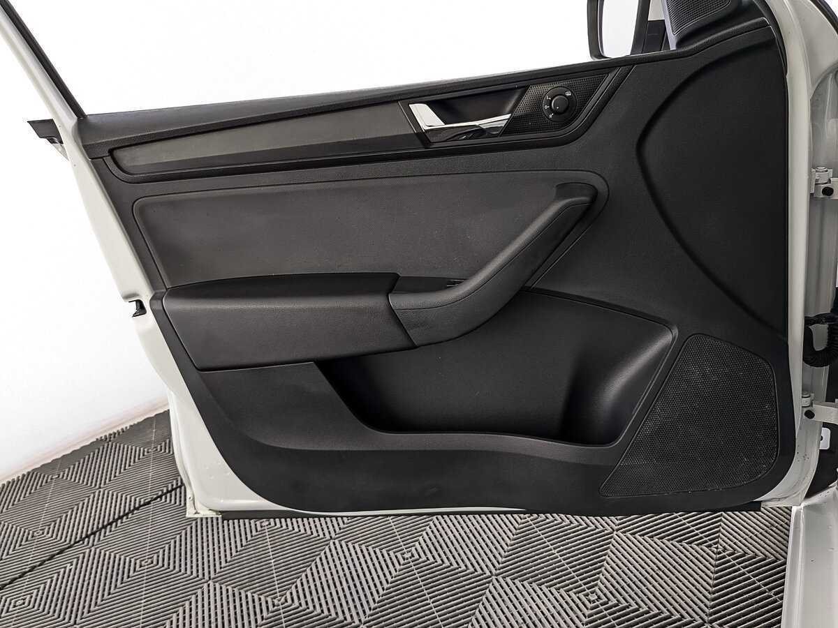 Купить Skoda Rapid, 2019, 86 186 км, фото №17