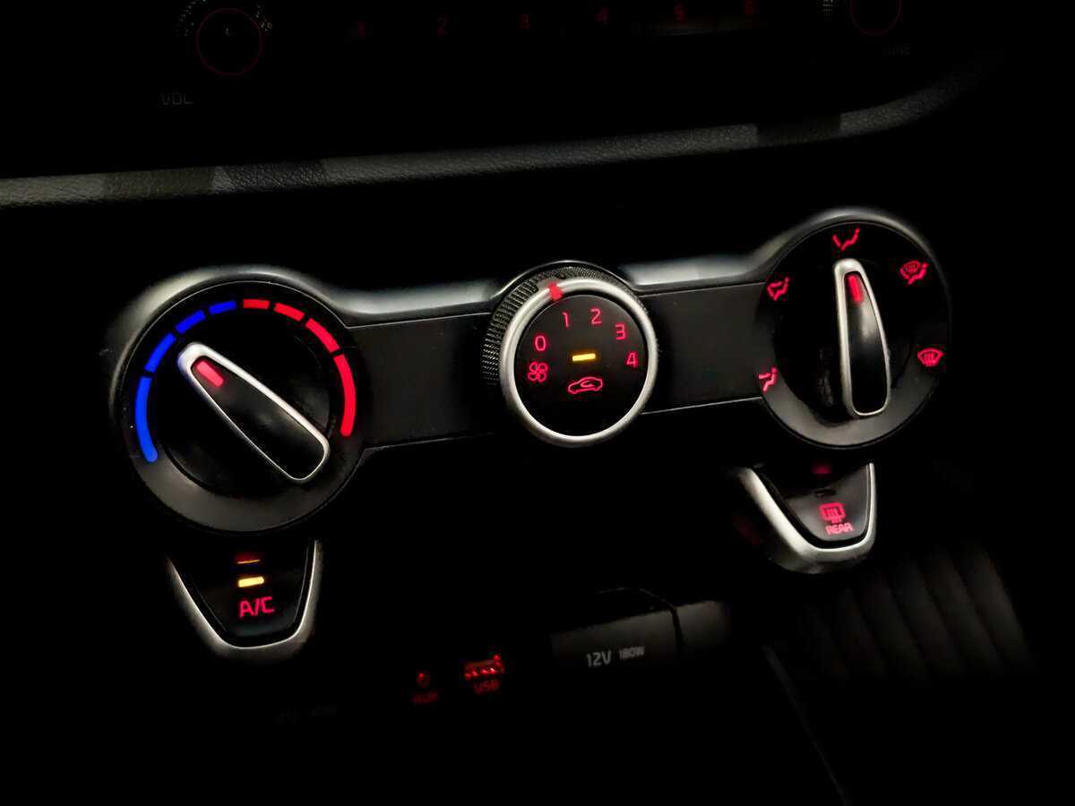 Купить Kia Rio X-Line, 2020, 180 457 км, фото №25