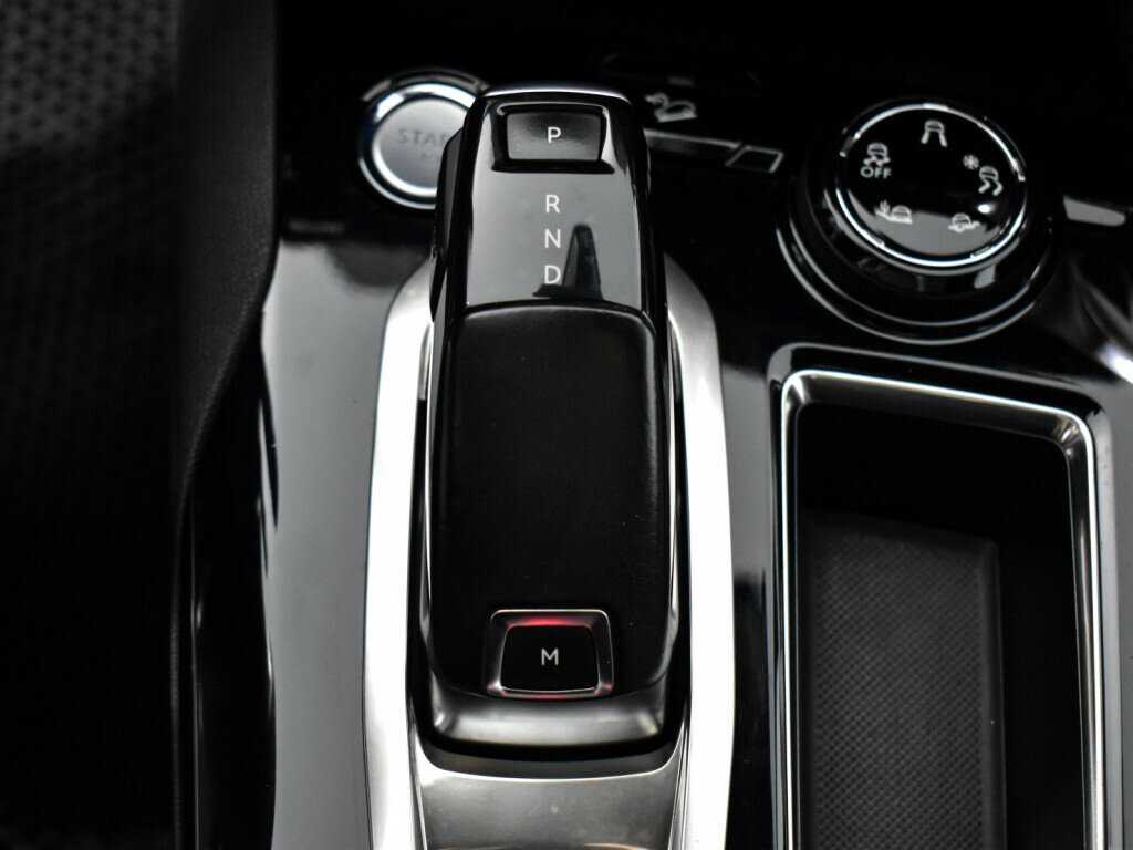 Купить Peugeot 3008, 2018, 145 651 км, фото №13