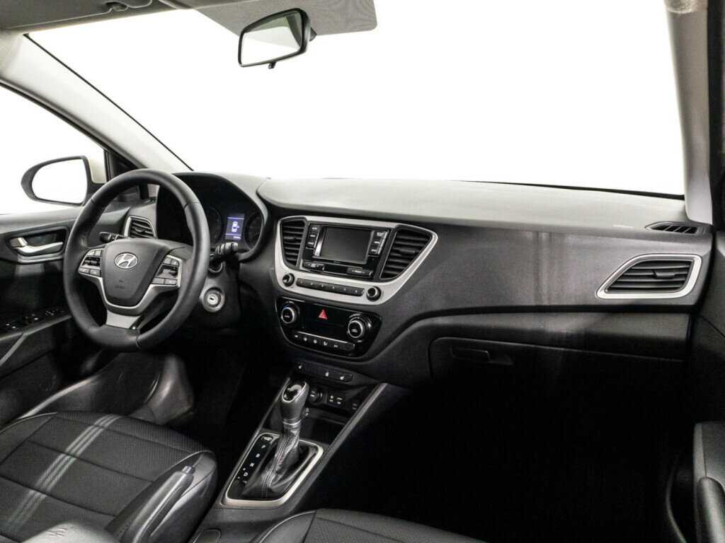 Купить Hyundai Solaris, 2018, 89 299 км, фото №9