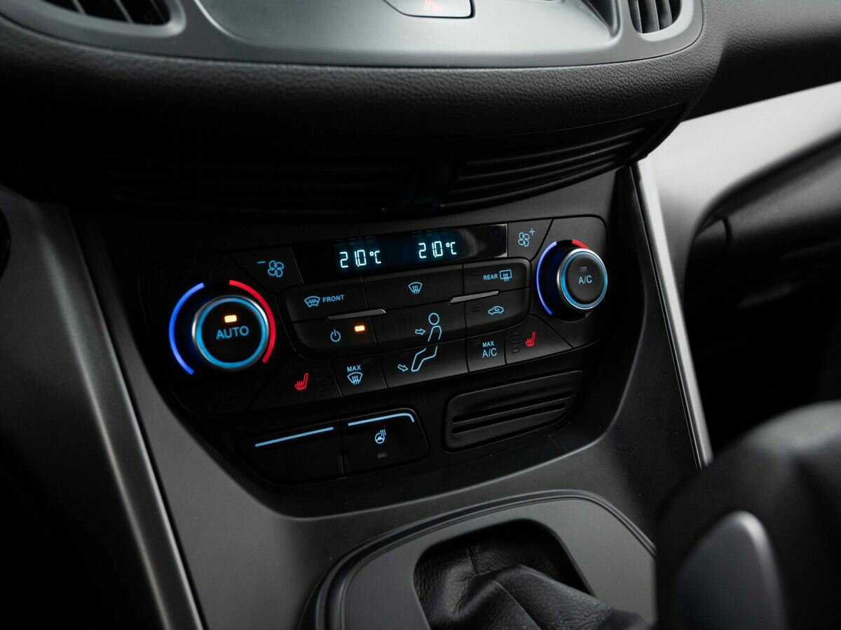 Купить Ford Kuga, 2017, 49 000 км, фото №21