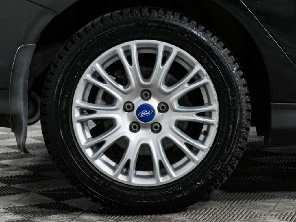 Купить Ford Focus, 2013, 300 800 км, фото №15