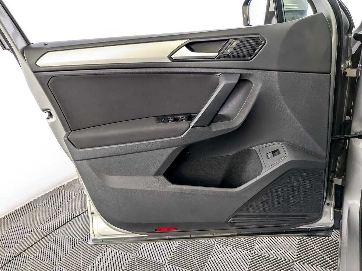 Купить Volkswagen Tiguan, 2019, 106 890 км, фото №19