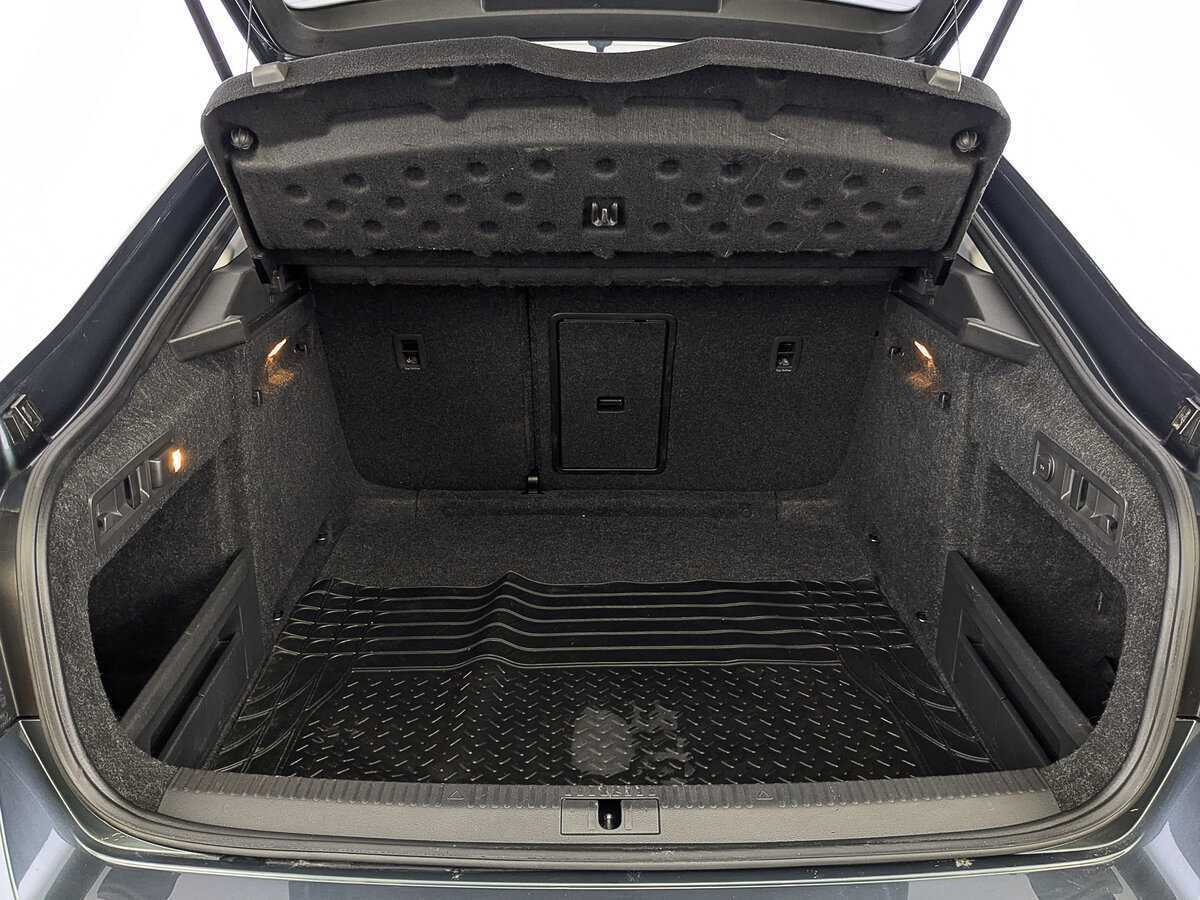 Купить Skoda Superb, 2019, 136 655 км, фото №10