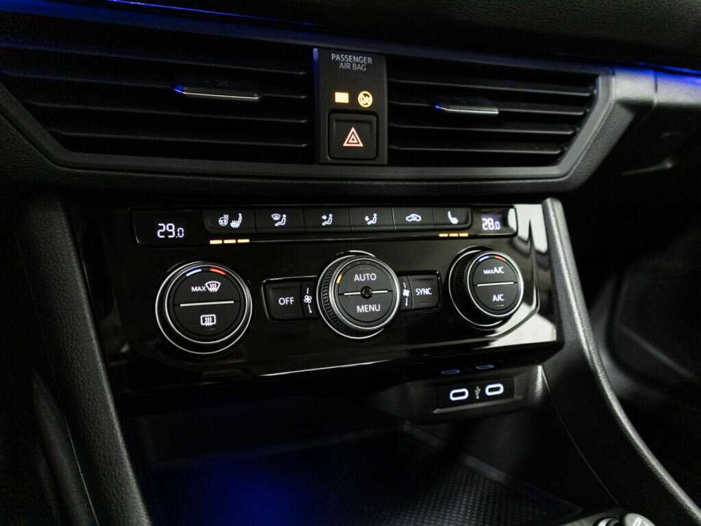 Купить Volkswagen Jetta, 2020, 34 606 км, фото №17