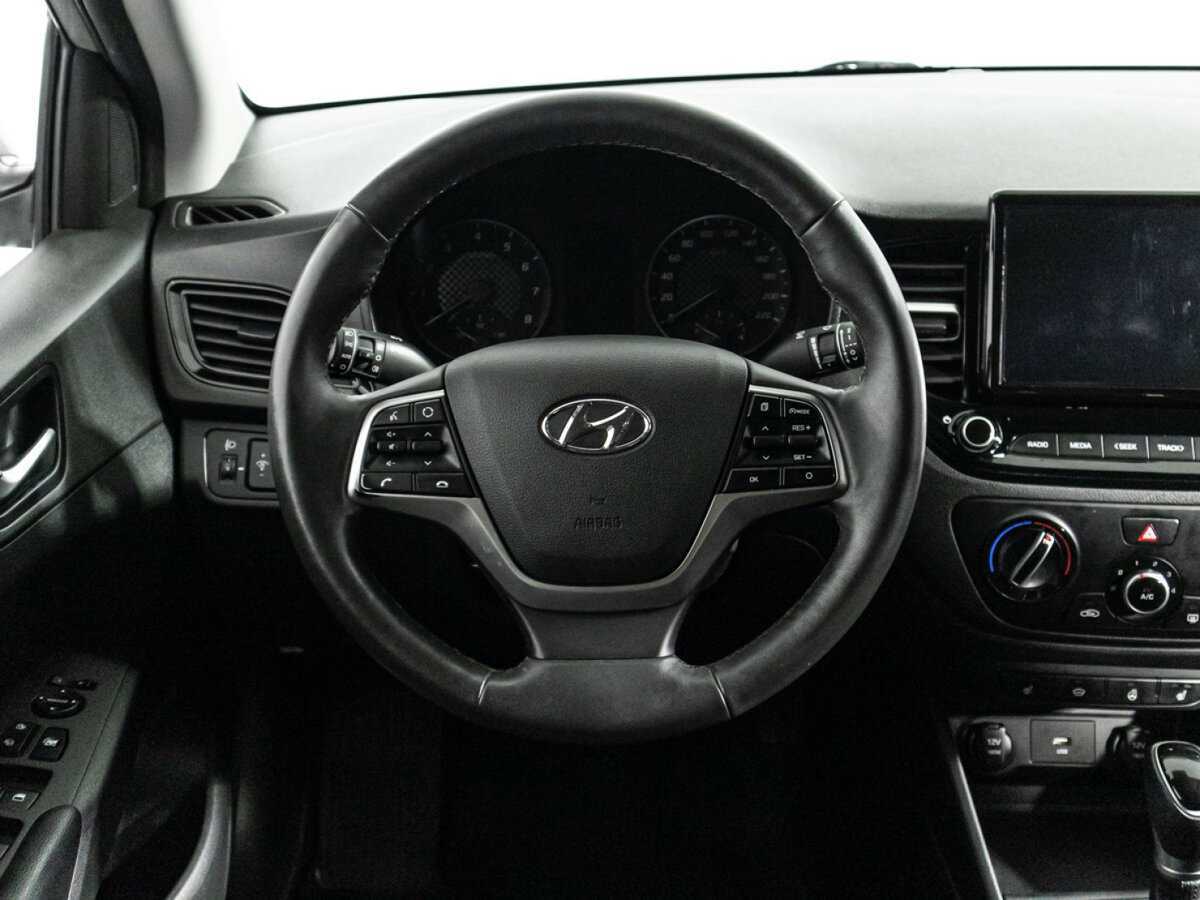 Купить Hyundai Solaris, 2022, 103 300 км, фото №17