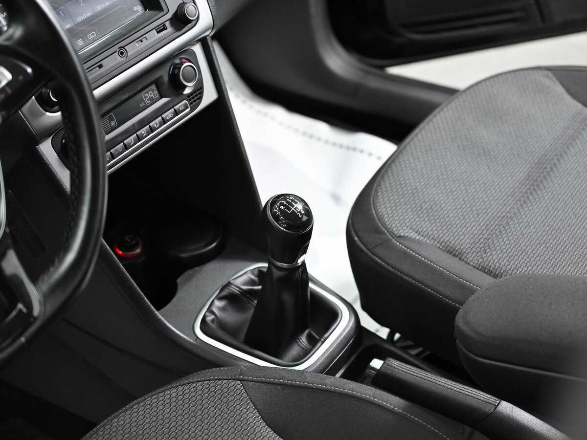 Купить Volkswagen Polo, 2017, 124 000 км, фото №9