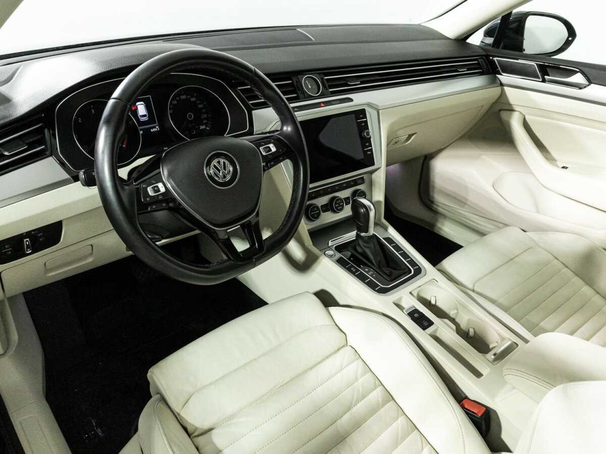 Купить Volkswagen Passat, 2018, 93 196 км, фото №11
