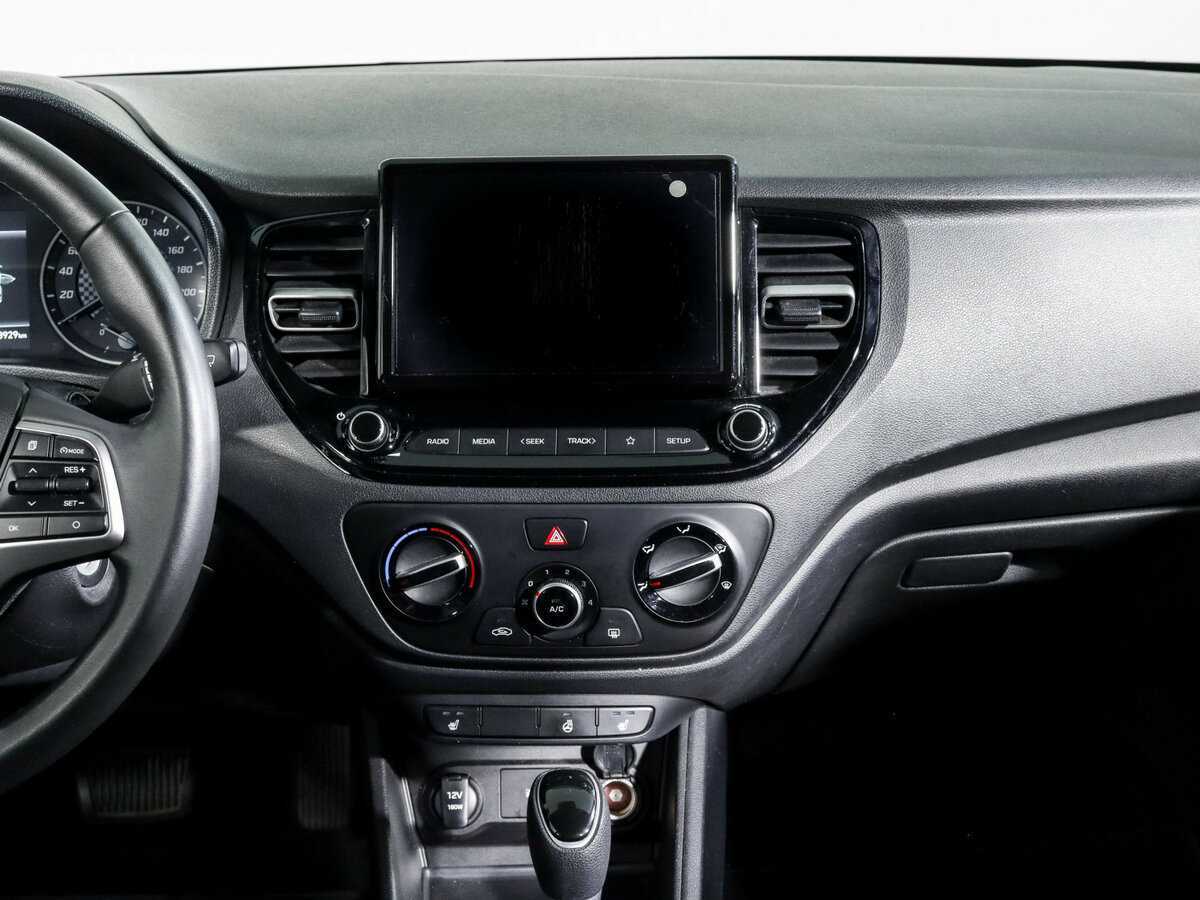 Купить Hyundai Solaris, 2020, 78 928 км, фото №9