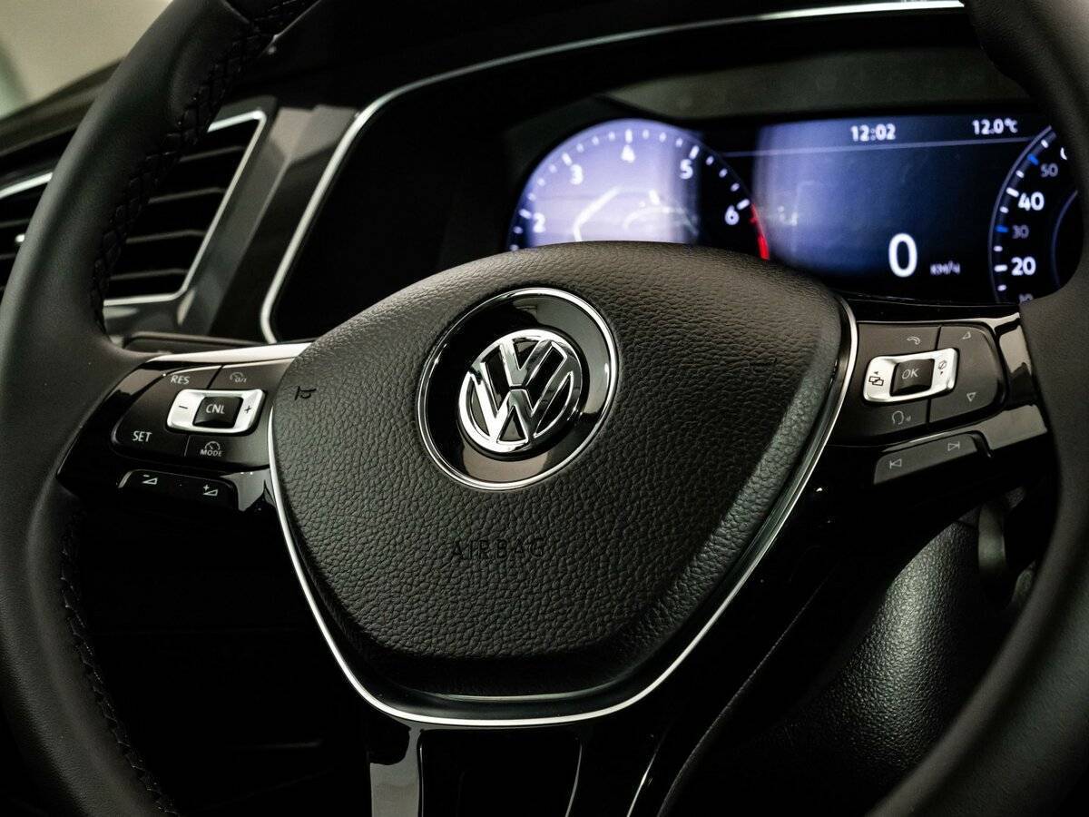 Купить Volkswagen Tiguan, 2017, 176 639 км, фото №12