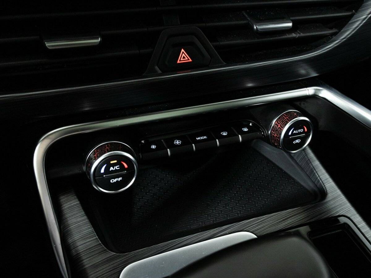 Купить Geely Tugella, 2021, 93 556 км, фото №24