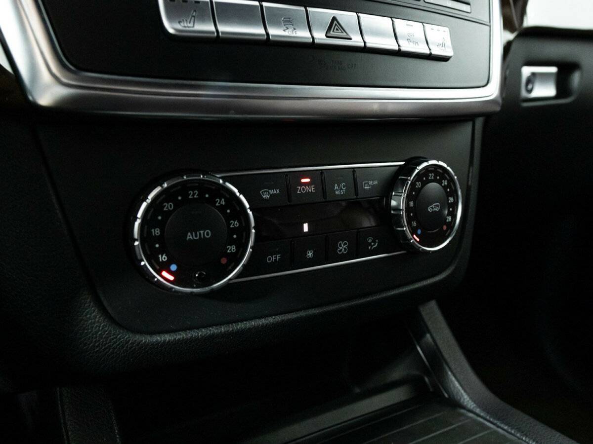 Купить Mercedes-Benz M-Класс 350, 2012, 131 000 км, фото №20