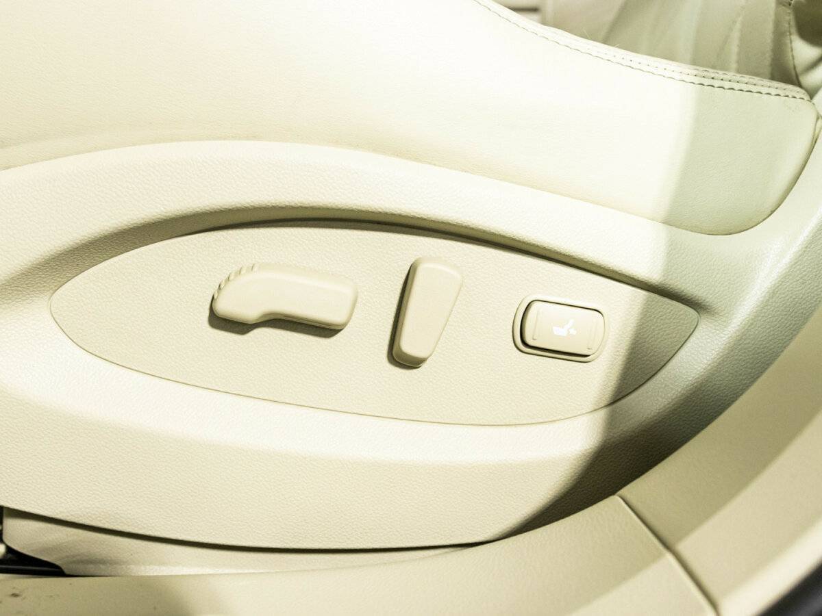 Купить Infiniti FX30d, 2012, 112 179 км, фото №18