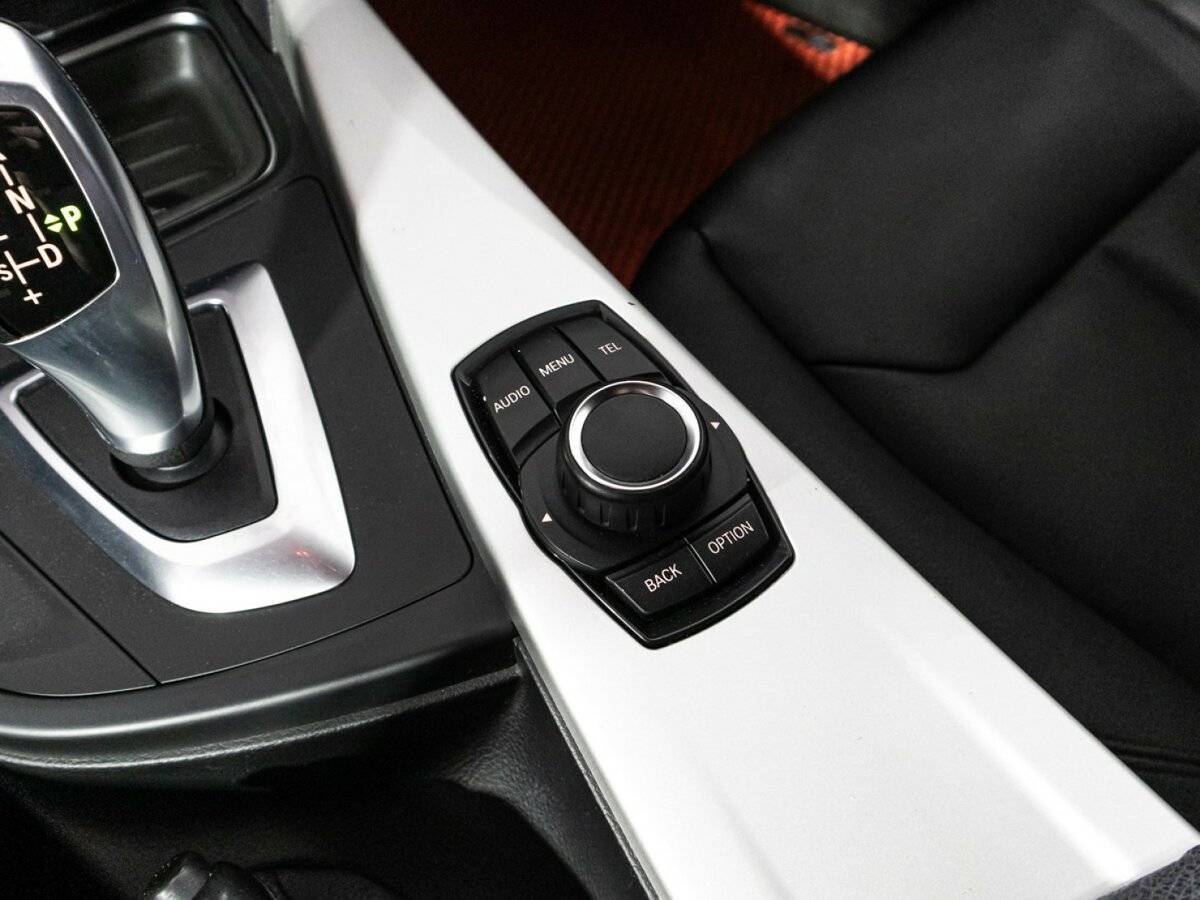 Купить BMW 3 серии 320i, 2012, 265 266 км, фото №18