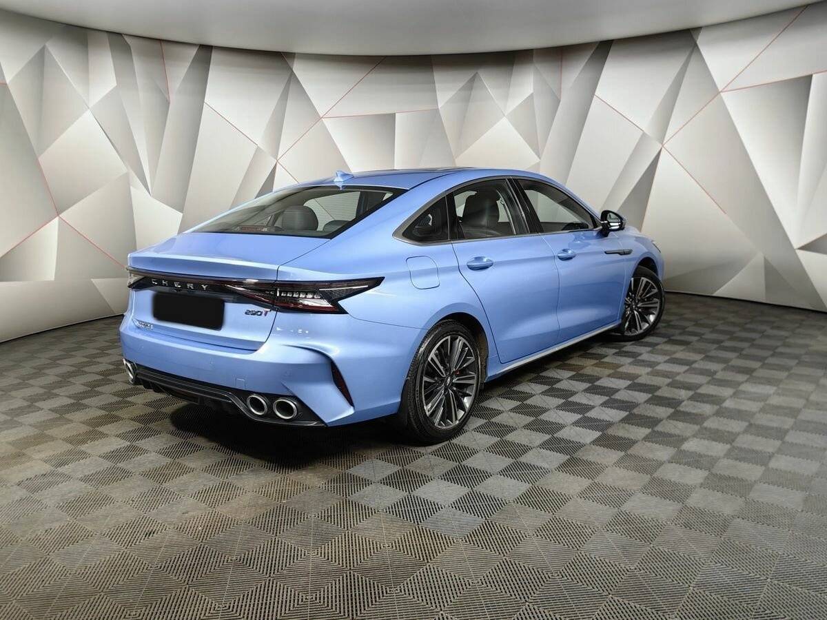 Chery Arrizo 8