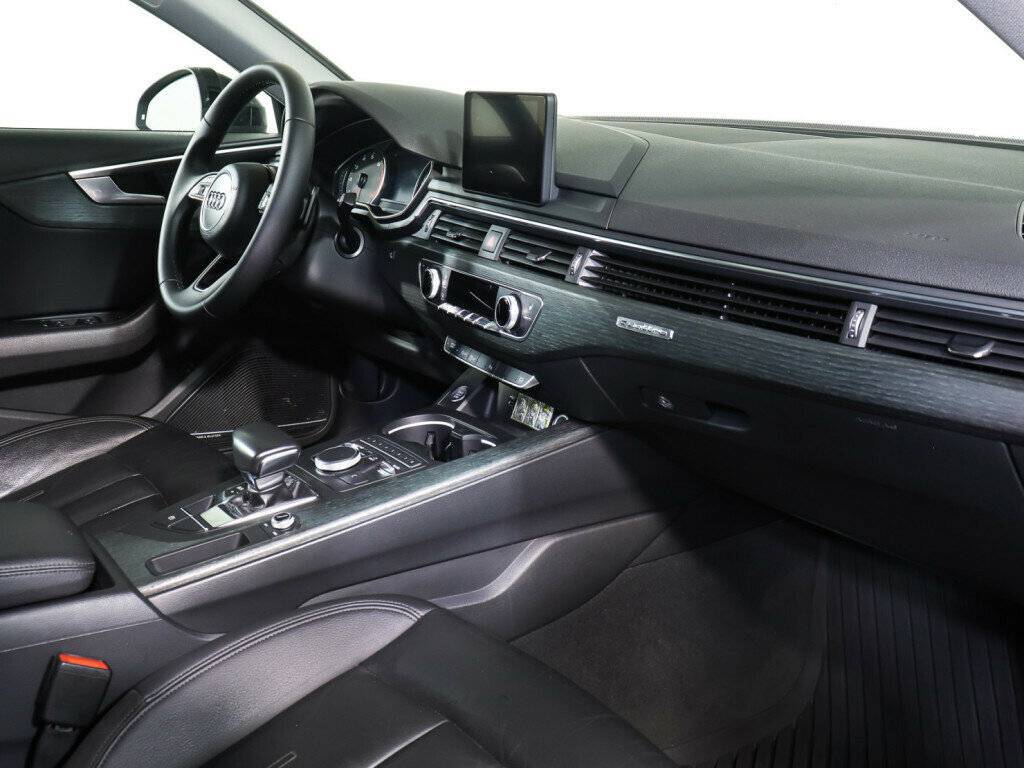 Купить Audi A4, 2017, 136 352 км, фото №10