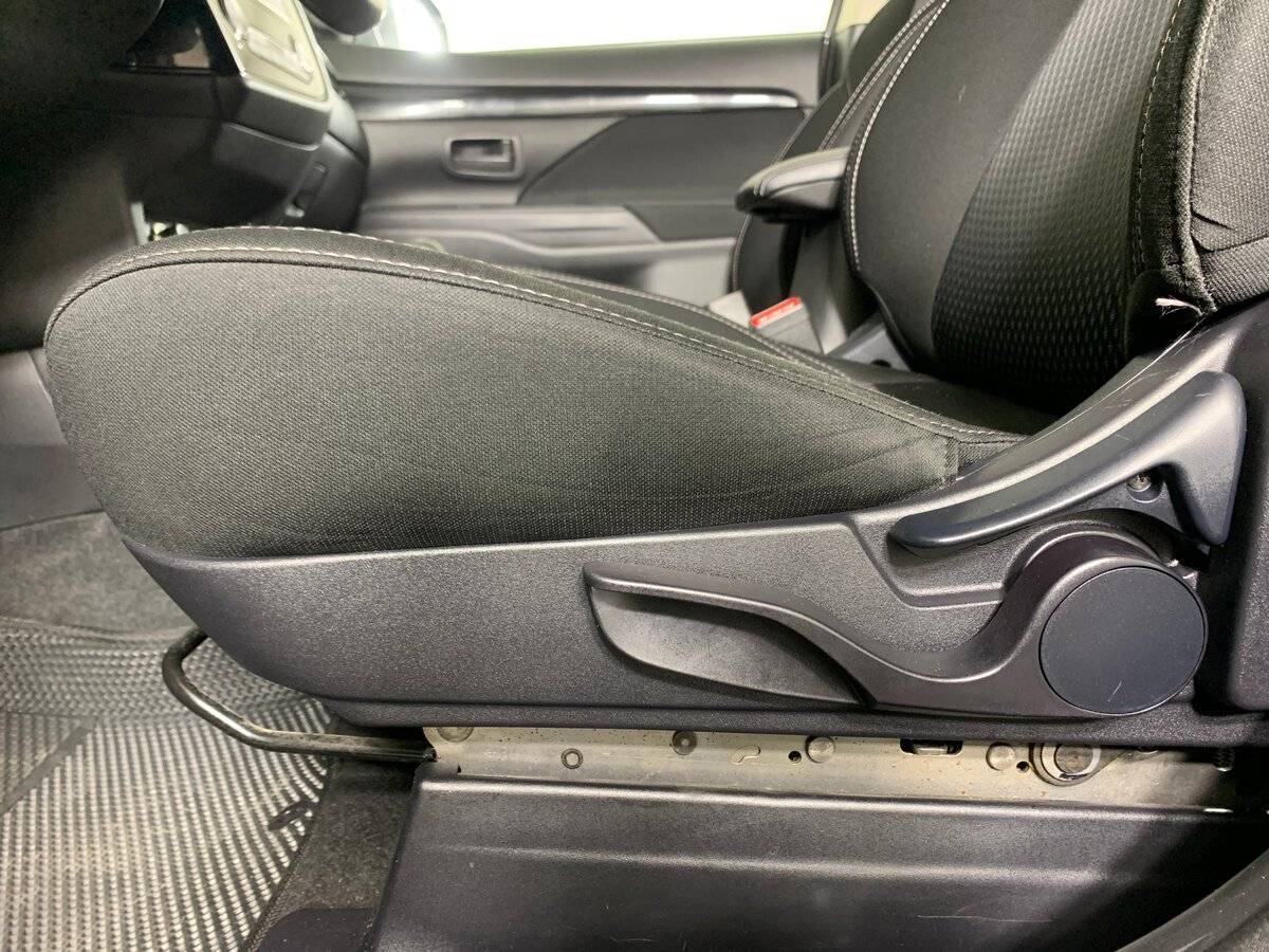 Купить Mitsubishi Outlander, 2019, 74 846 км, фото №16