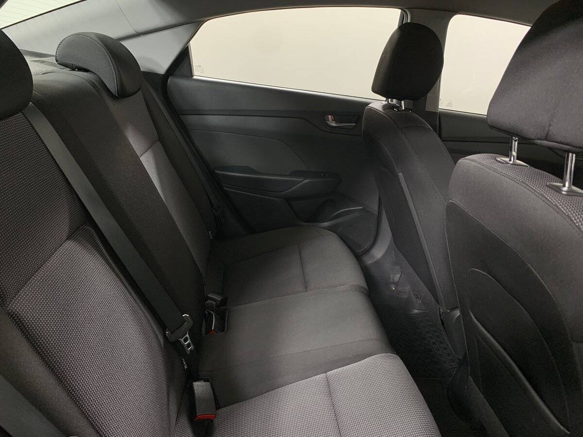 Купить Hyundai Solaris, 2017, 127 099 км, фото №17