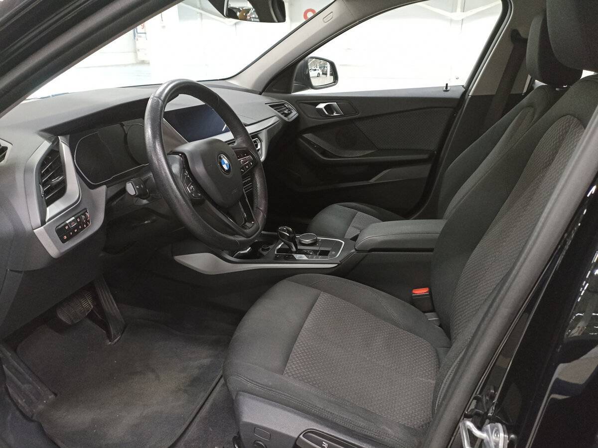 Купить BMW 1 серии 118i, 2019, 111 975 км, фото №16