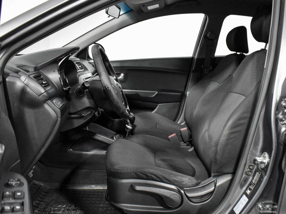 Купить Kia Rio, 2016, 387 380 км, фото №10