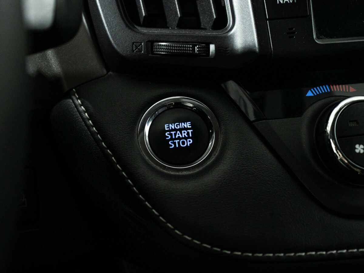 Купить Toyota RAV4 IV (XA40) Рестайлинг, 2016, 111 735 км, фото №21