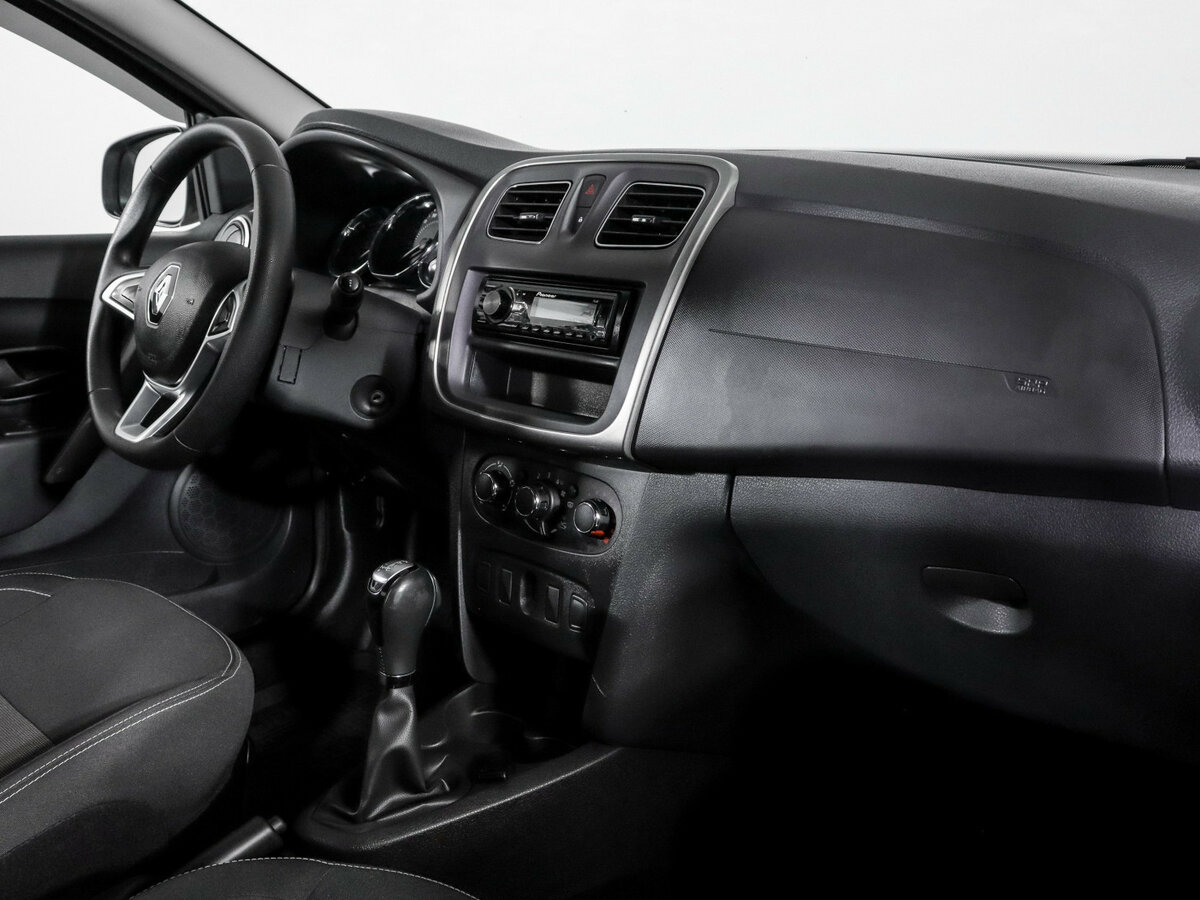 Купить Renault Logan Stepway II Рестайлинг, 2021, 83 414 км, фото №7