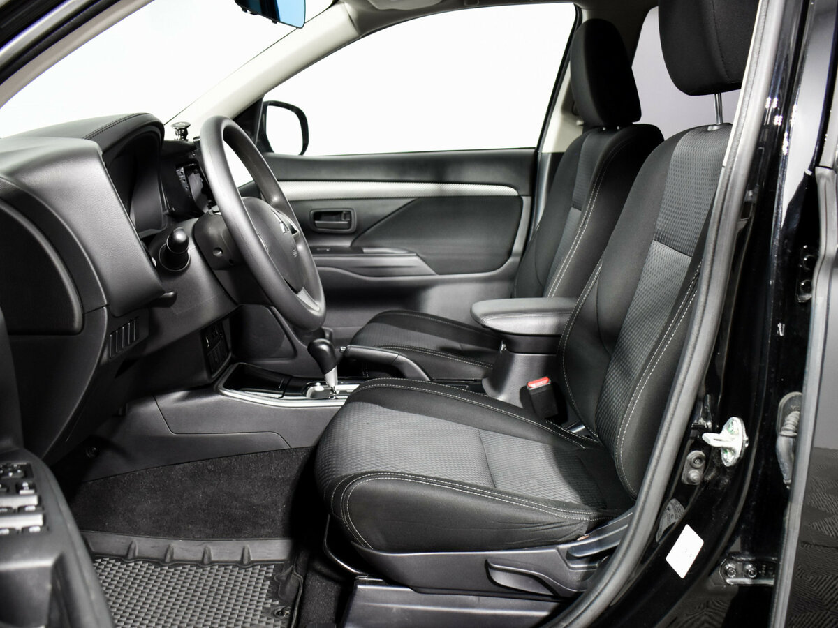 Купить Mitsubishi Outlander III Рестайлинг 2, 2018, 117 746 км, фото №8