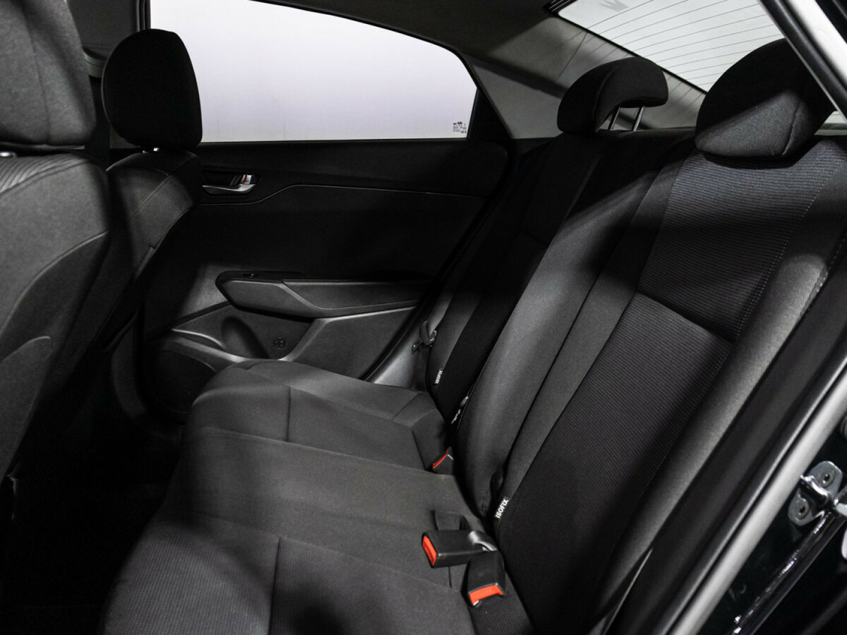 Купить Hyundai Solaris II, 2020, 89 657 км, фото №10