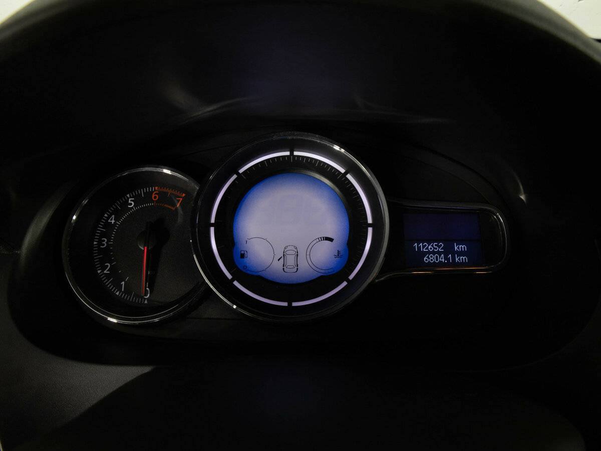 Купить Renault Fluence I Рестайлинг, 2014, 112 650 км, фото №9