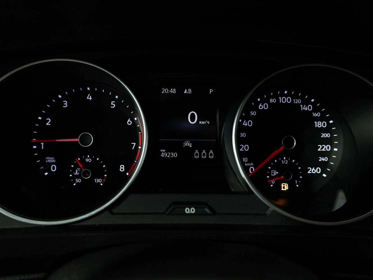 Купить Volkswagen Tiguan II Рестайлинг, 2022, 49 159 км, фото №12