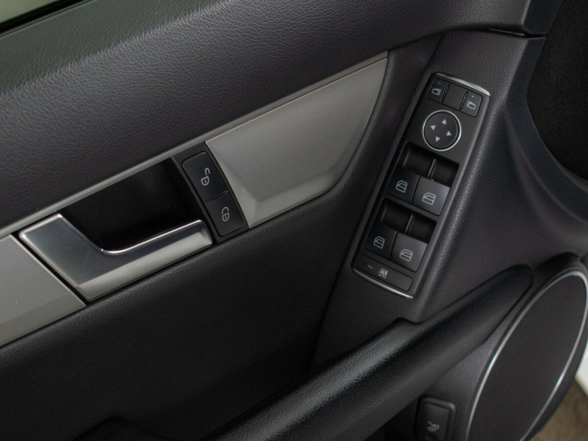 Купить Mercedes-Benz C-Класс 250 III (W204) Рестайлинг, 2013, 221 480 км, фото №12