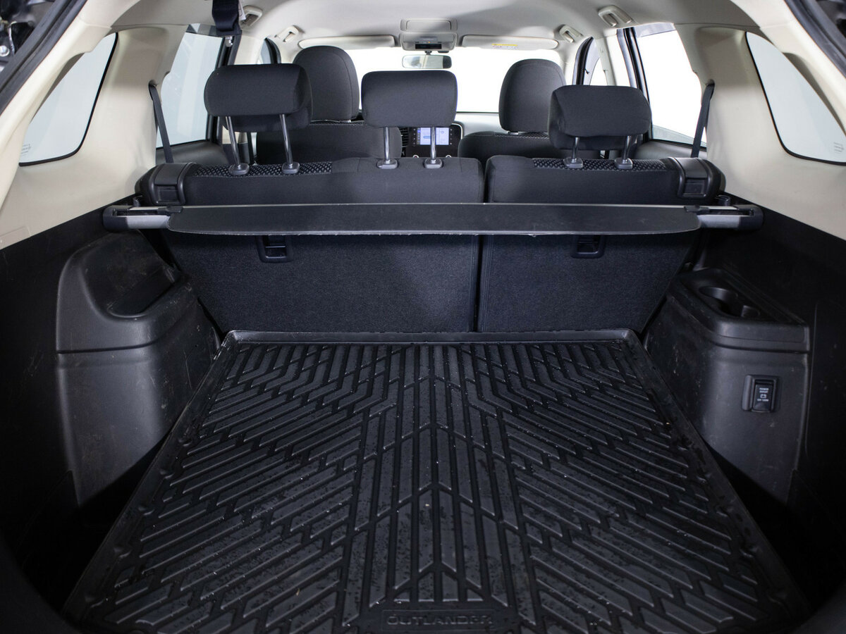 Купить Mitsubishi Outlander III Рестайлинг 3, 2020, 76 905 км, фото №10